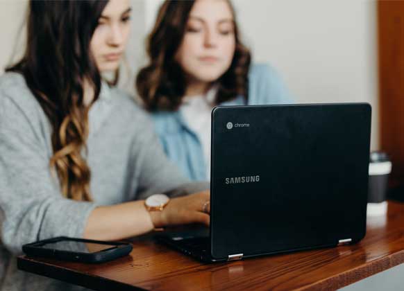 Should Students Have Part Time Jobs?